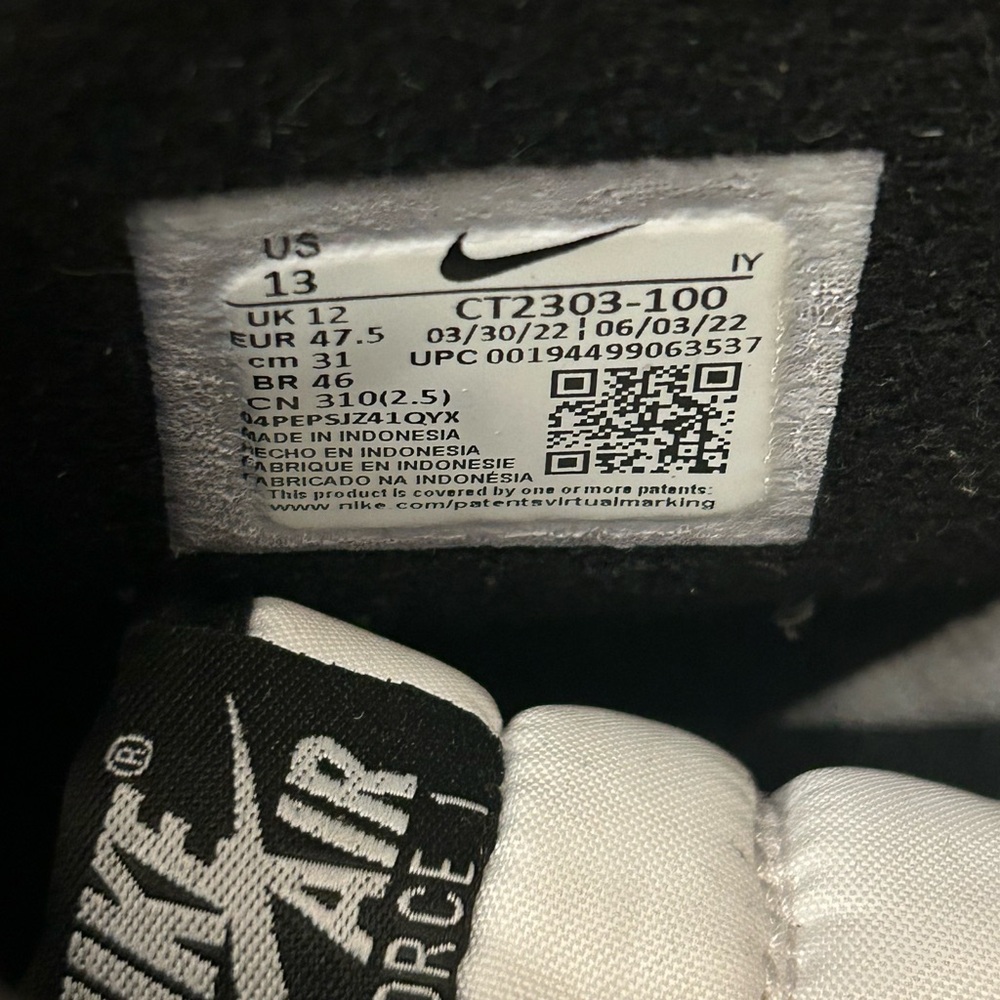 Nike Men's High-Top White and Black Sneakers - Picture 5 of 5